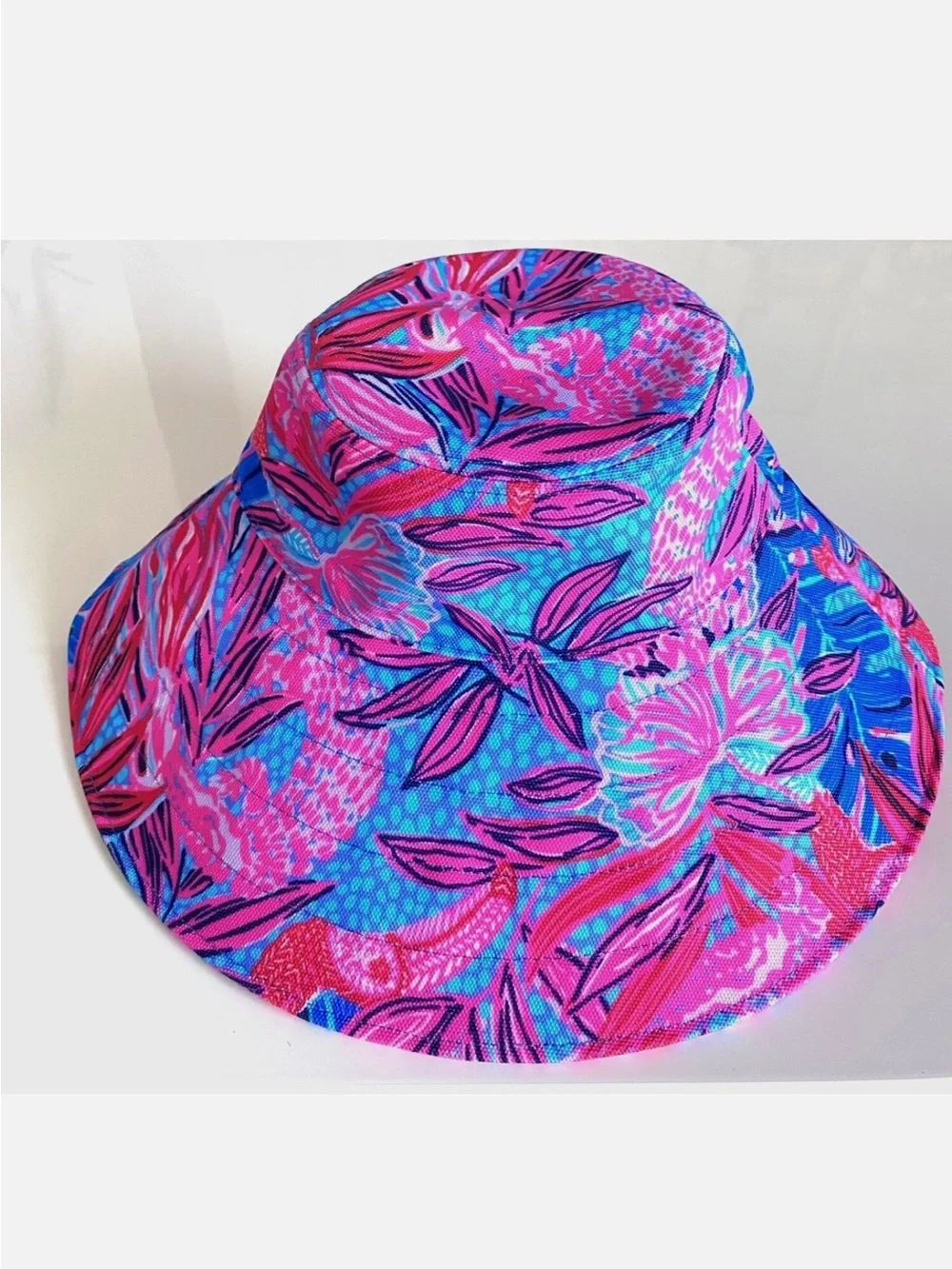 Lilly Pulitzer wide brim